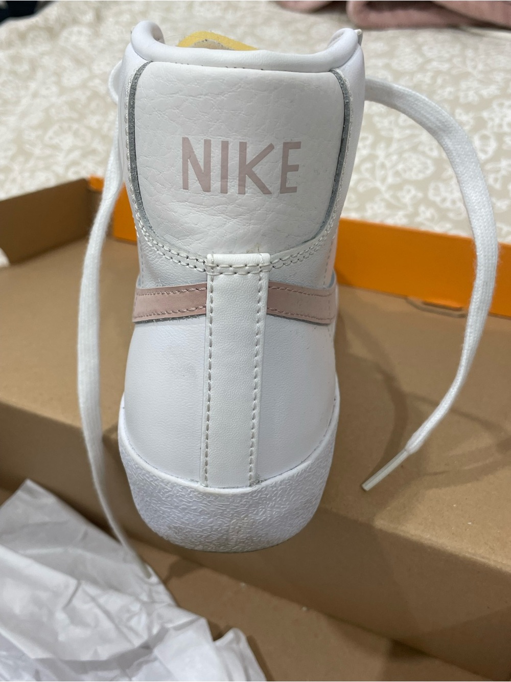 Nike Blazer Mid ‘77 Pink Women’s 7.5 - Picture 4 of 9